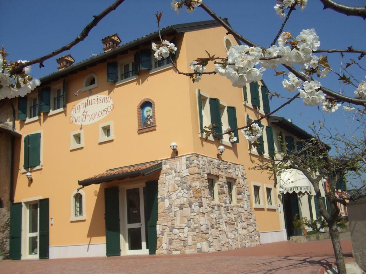 Agriturismo San Francesco Валеджо-суль-Минчо Экстерьер фото